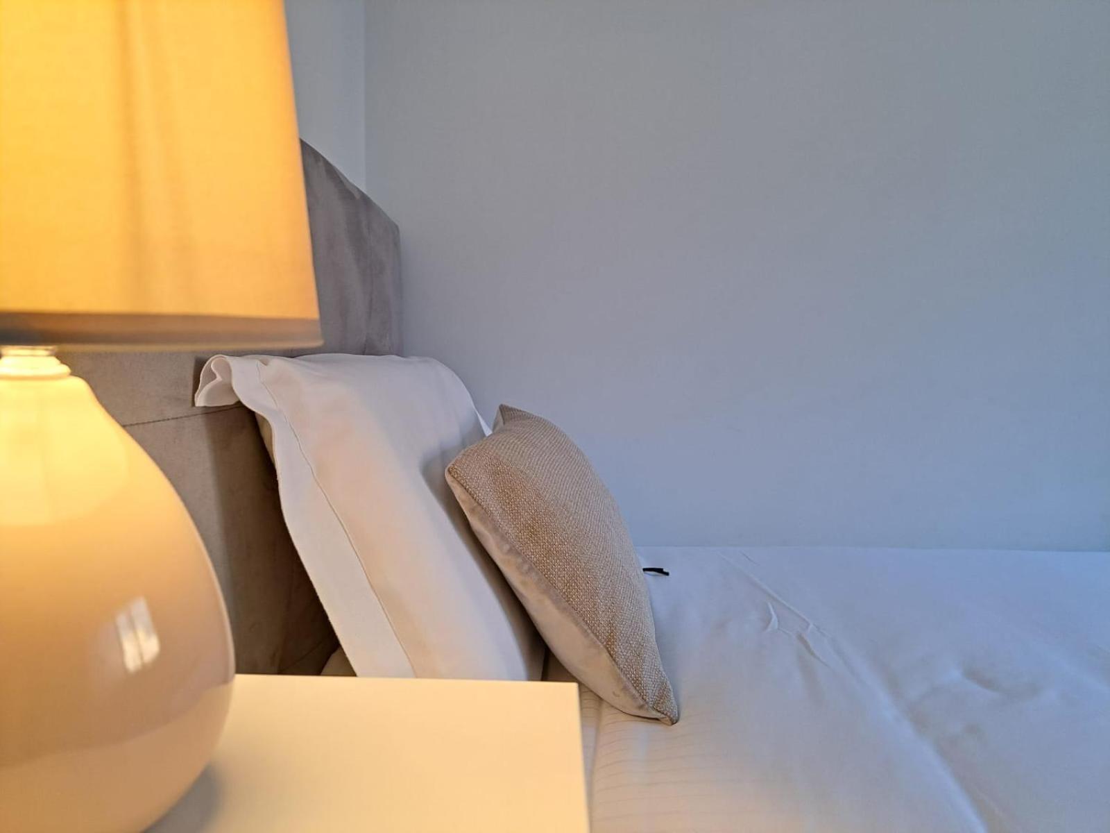 Urban Residence By Quokka 360 - Modern Apartments In Lugano Luaran gambar